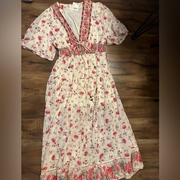 Long floral dress new with tag - Picture 1 of 4
